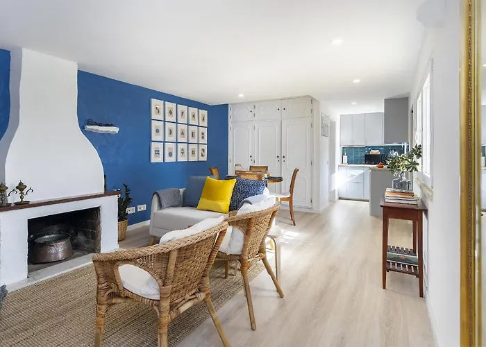 Vakantiehuis Whome Wilderness Escape: Secluded Haven For Remote Work Colares